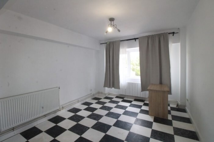 Viitorului, Lizeanu, inchiriere apartament 4 camere.